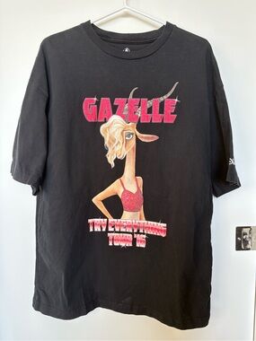 Disney Shanghai Disneyland Zootopia Gazelle Character T-shirt in L Unisex Style